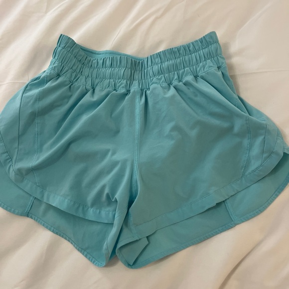 Lululemon track that short 3” short - Picture 2 of 3